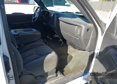 2004 Chevrolet Silverado 1500 Ls из США, поврежденный, VIN 1GCEC19XX4Z218225